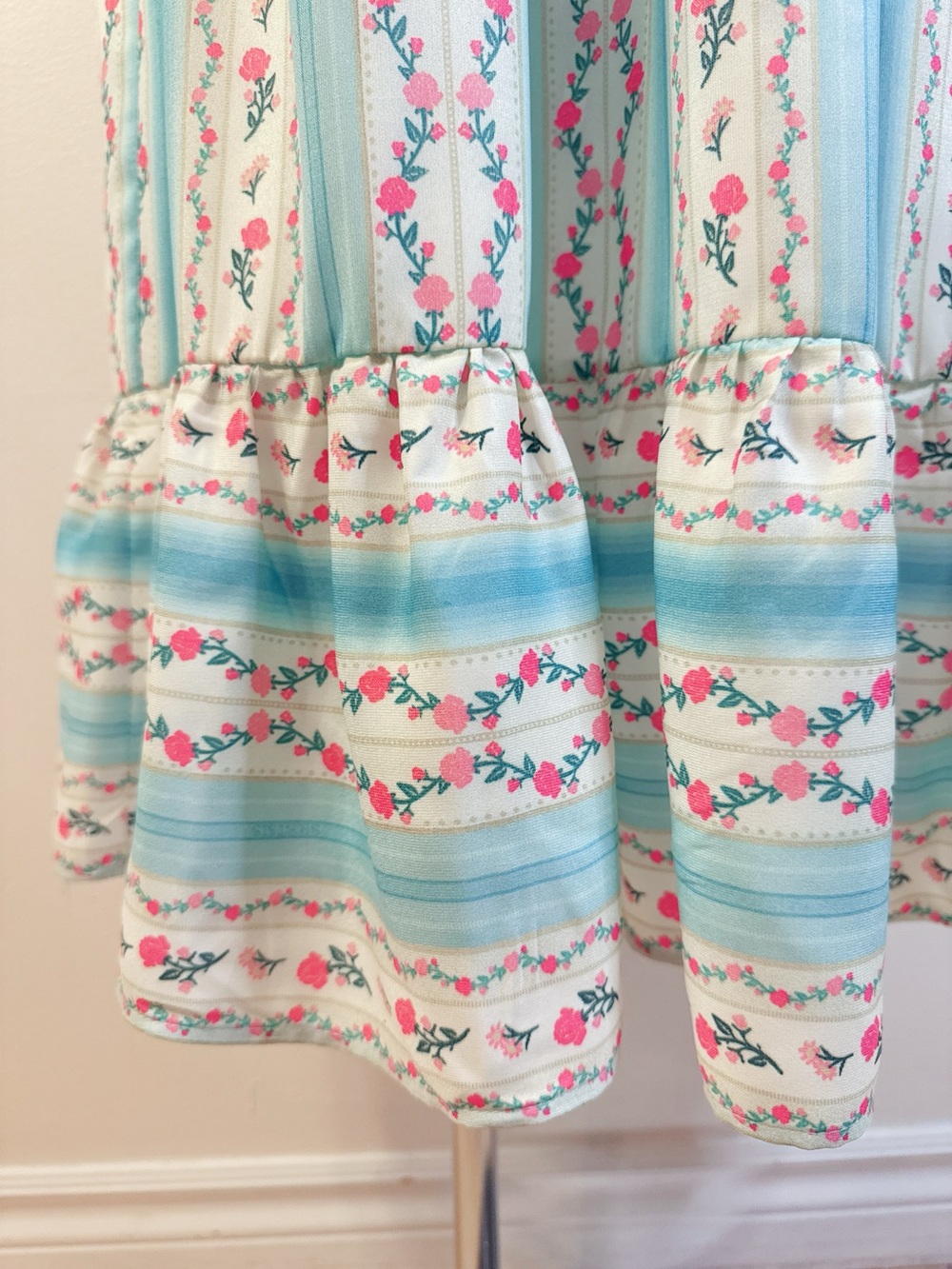 ๐ผ Pastel Blue Floral Maxi Dress with Heart Belt ๐ผ - Picture 7 of 12